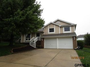 16811 N Cir, Omaha, NE 68135