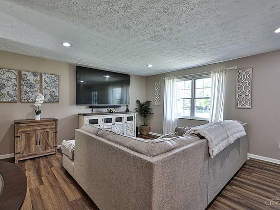 3rd image of 1809 Lincrest Dr