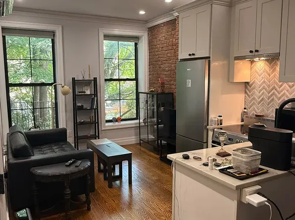 43 Columbia Pl APT 3C, Brooklyn, NY 11201