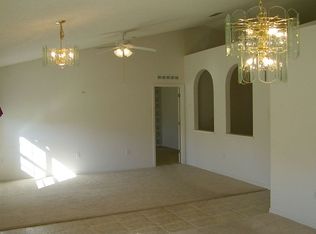 13071 Curry Dr, Spring Hill, FL 34609