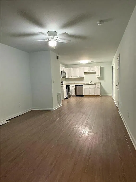 2 bed, 1.5 bath, 1000 sqft, $1,250 — Photo 1