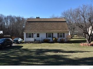 26 Jackson Dr, Danbury, CT 06811