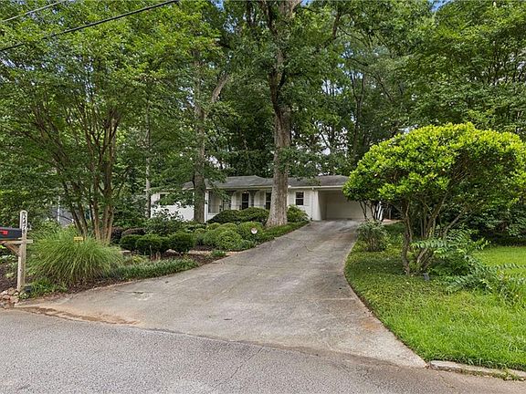 5th image of 2478 Tanglewood Rd