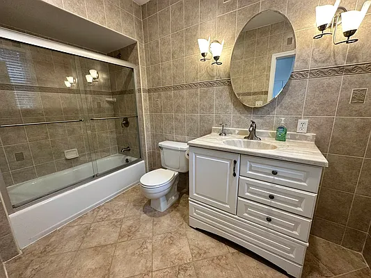 Rented by Ulas Real Estates Inc | media 4