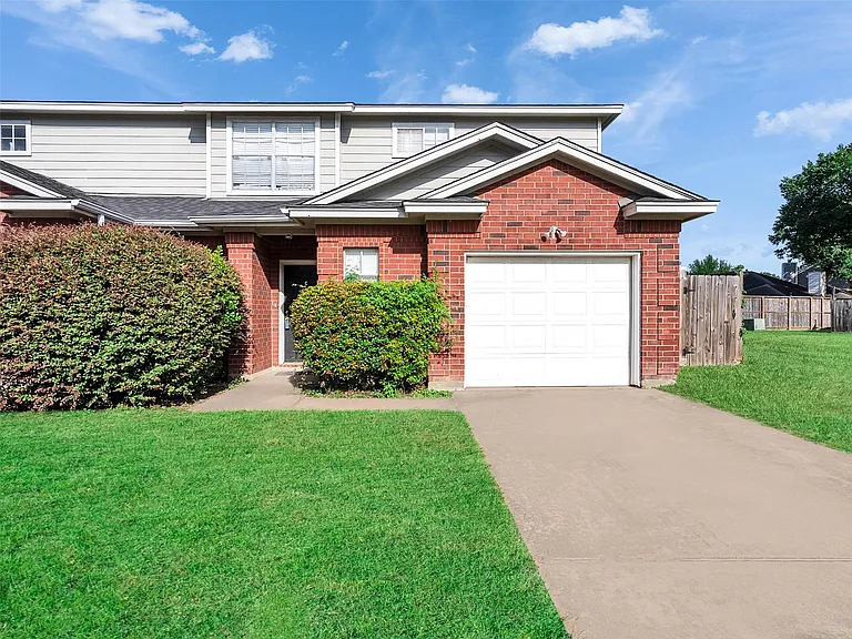 11703 Emerald Hill Dr #C — Photo 3