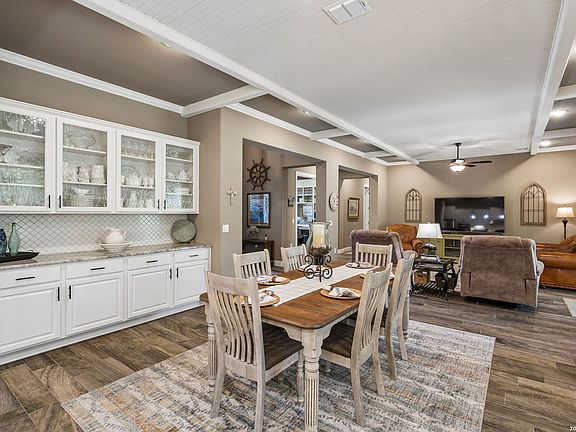 3rd image of 808 DANCING OAK LN