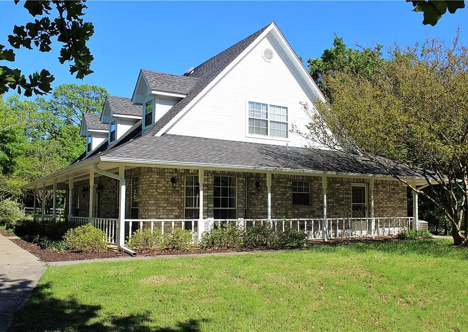 1st image of 1415 Harvey Ln