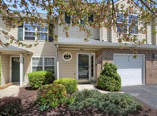 226 Sparrow Rd, Hummelstown, PA 17036