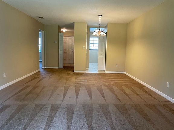 3rd image of 4832 Tangerine Ave #4832