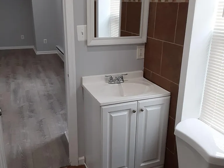 4927 Knox St #2 — Photo 5