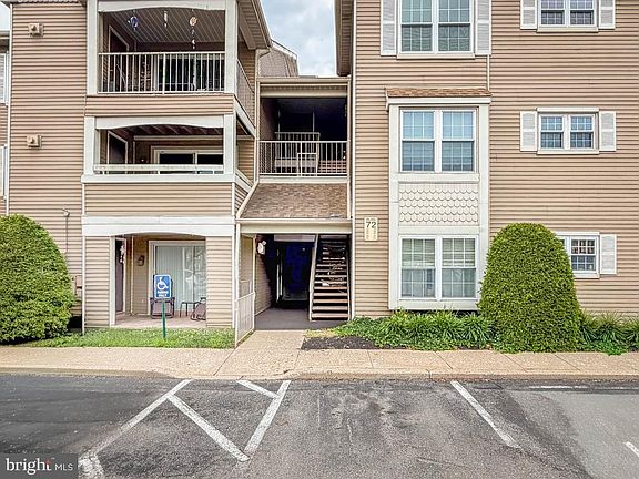 2nd image of 72105 Delaire Landing Rd #0