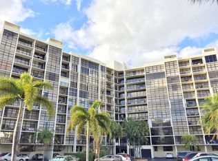600 Parkview Dr APT 0830, Hallandale Beach, FL 33009
