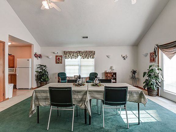 4th image of 400 Heathermoor Dr #708