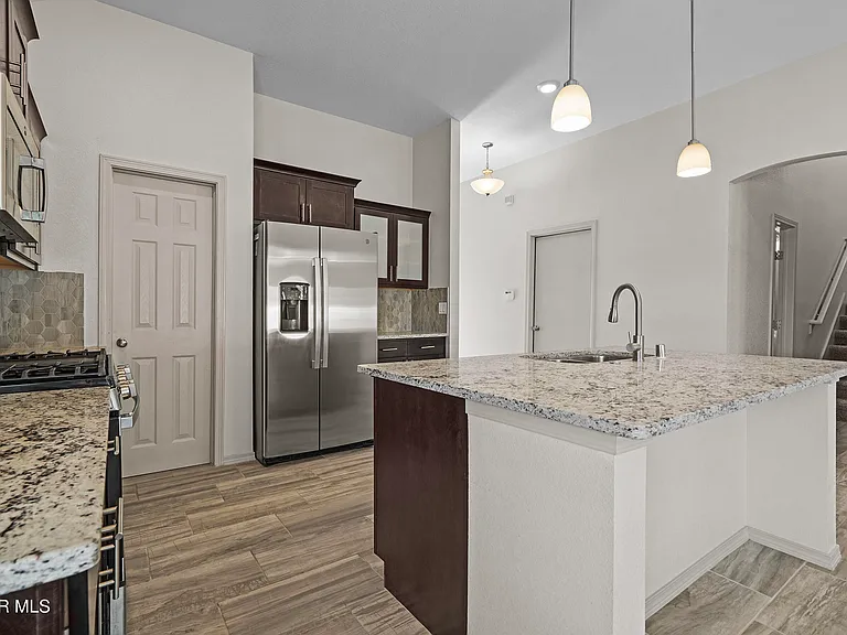 1117 Summer Rain St — Photo 13