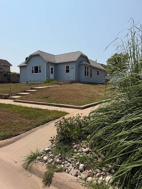 1st image of 709 W Main St