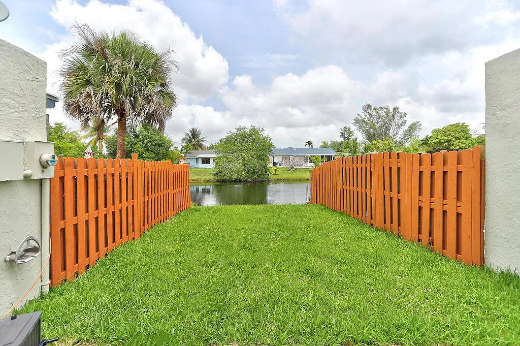 3 bed, 2.5 bath, 1440 sqft, $3,500 — Photo 4