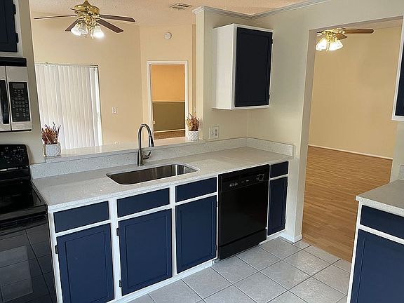 4th image of 2214 Newt St