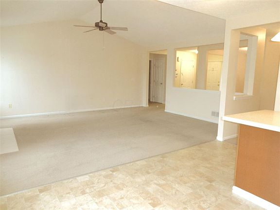 4th image of 145 Bellebrooke Dr
