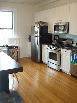 Rented by Metropolitan Equities | media 12