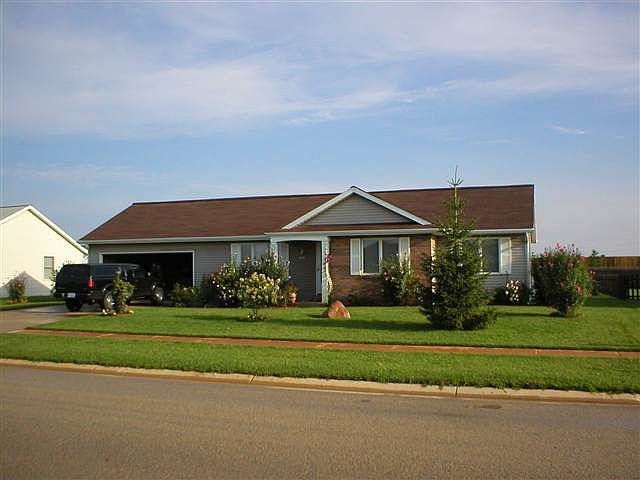 1st image of 17591 Bentwood Dr