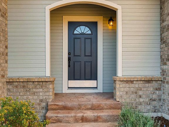 4th image of 7413 Amberly Dr