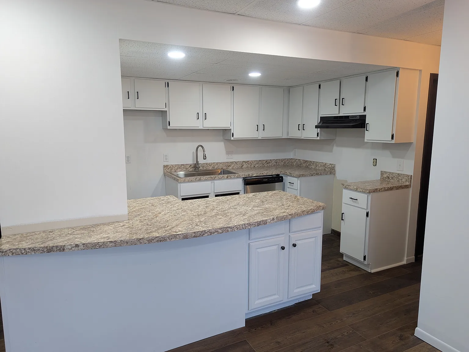 150 W Vine St — Photo 2