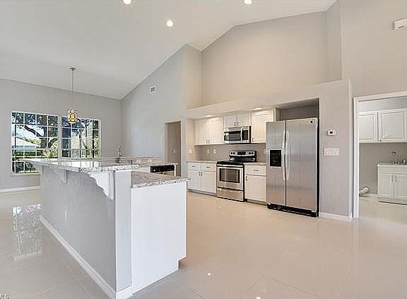 5th image of 12015 Mahogany Isle Ln