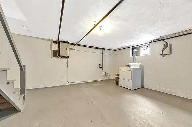 64 Wilbur Ave #A — Photo 12
