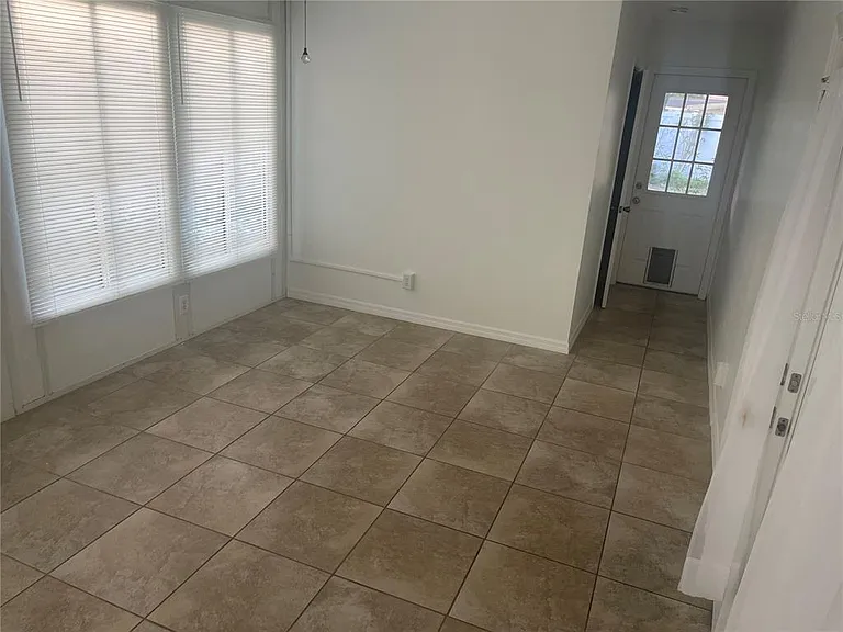 3712 W Wallace Ave — Photo 4