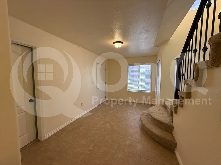 20415 N 17th Pl — Photo 4