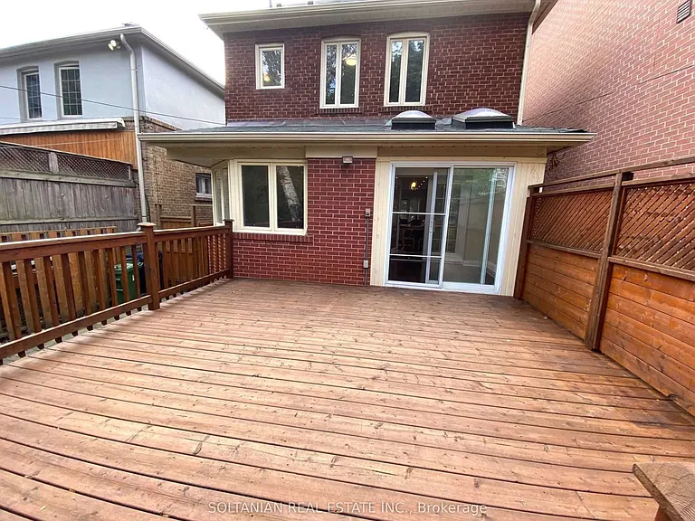 137 Colin Ave — Photo 33