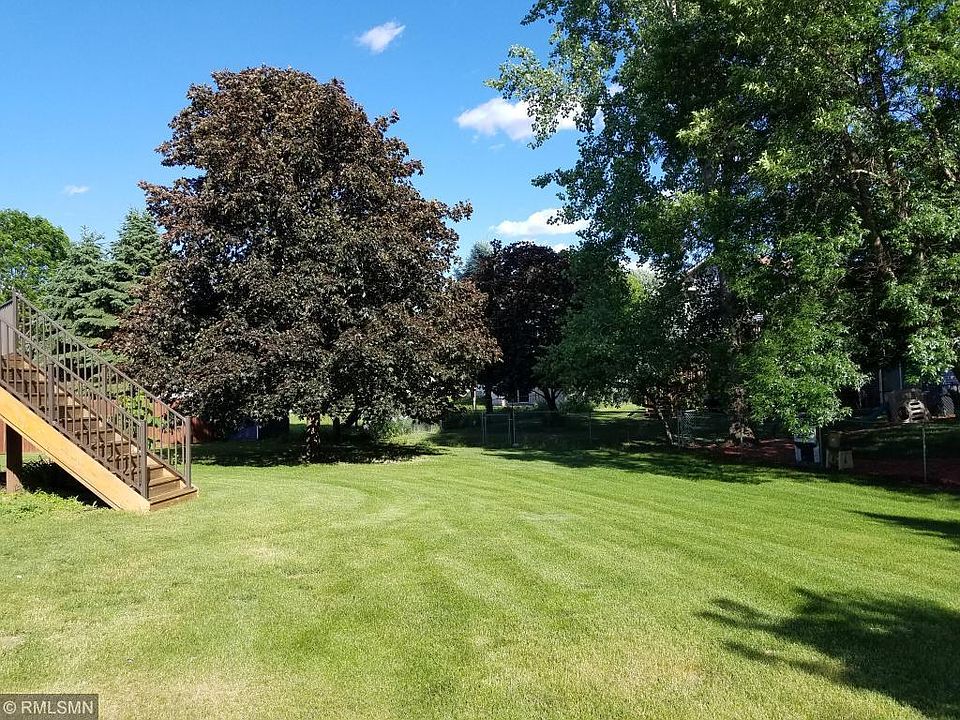 2nd image of 1339 Paddock Cir
