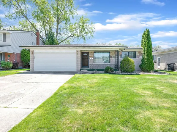 11218 Lorman Dr, Sterling Heights, MI 48312