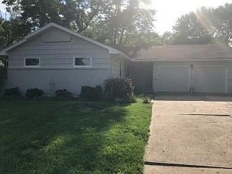 2nd image of 9424 Woodward St