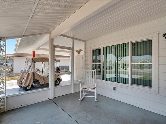 3rd image of 912 Hacienda Dr