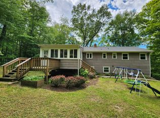 176 Hanover Rd, Newtown, CT 06470
