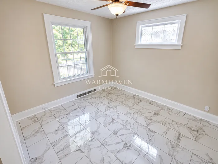 1500 Beardsley St — Photo 3