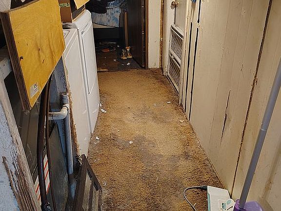 4th image of 1021 SE 9th Ave Unit 44