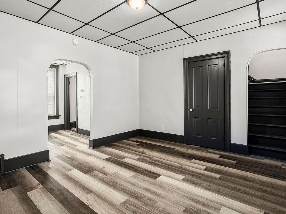 1st image of 300 Sherry St #304