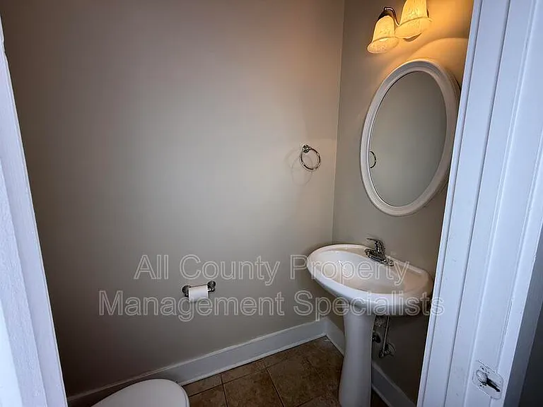 1929 Bluff Rd #177 — Photo 4