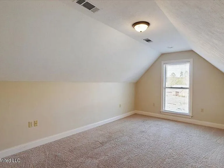 852 Willow Grande Cir — Photo 21