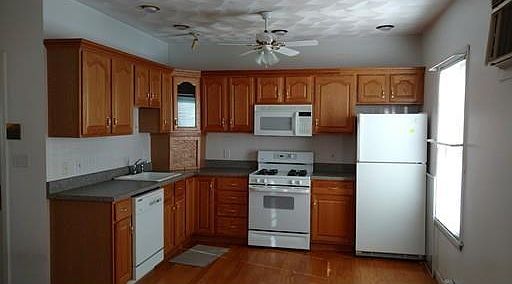 1st image of 217 Lexington St #3