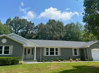 325 Garland Dr, Paducah, KY 42001