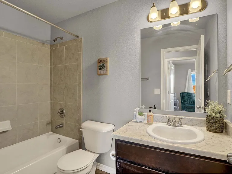 10659 Traders Pkwy — Photo 22