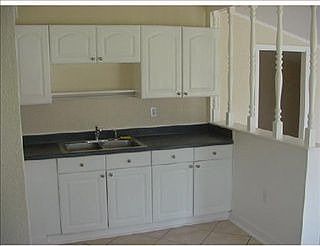 3rd image of 5 Camellia Ln