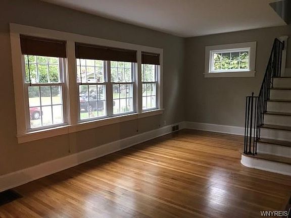 5th image of 98 McKinley Ave