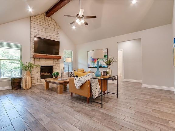 4th image of 14517 Toulon Ln