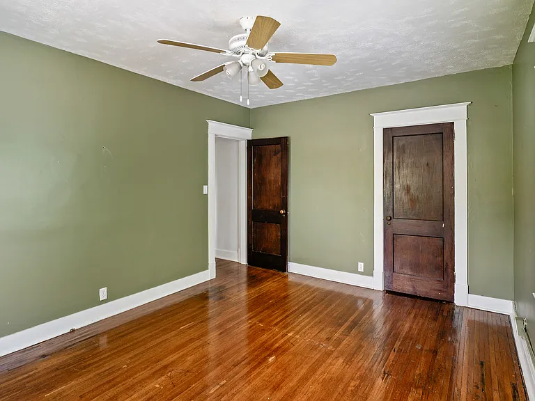 1801 Roanoke Ave #7 — Photo 12
