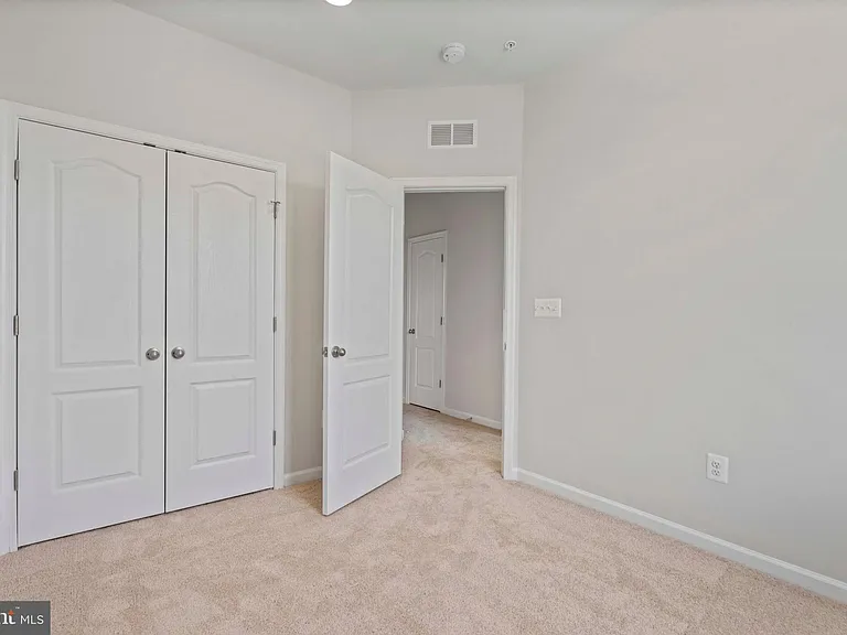 1727 Evansberry Dr — Photo 33