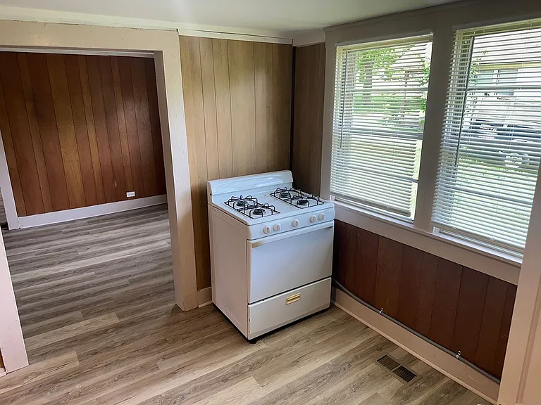 3345 W Don Tyson Pkwy — Photo 14